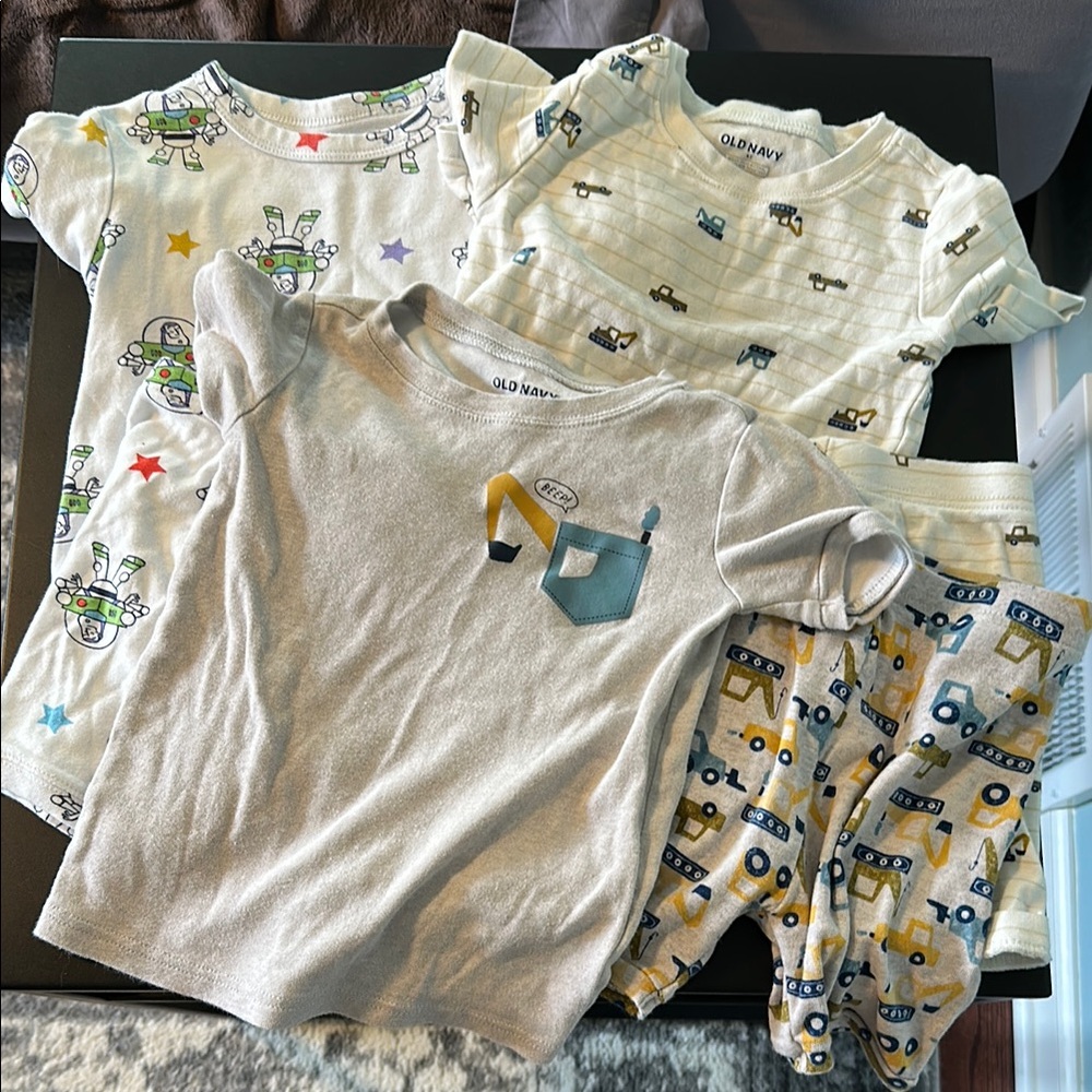 Old Navy Kids Pajamas Set - Gray and White
